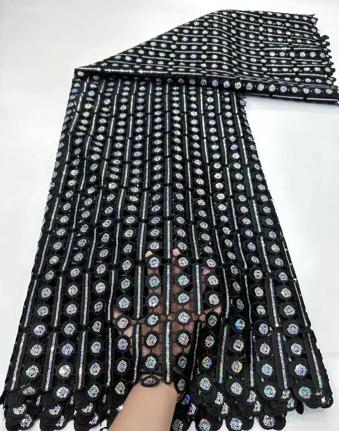 

Fashion Sequined Lace Fabric High Quality Lace ZH-1306894 African Embroidery Tulle Lace French Mesh Lace For Wedding