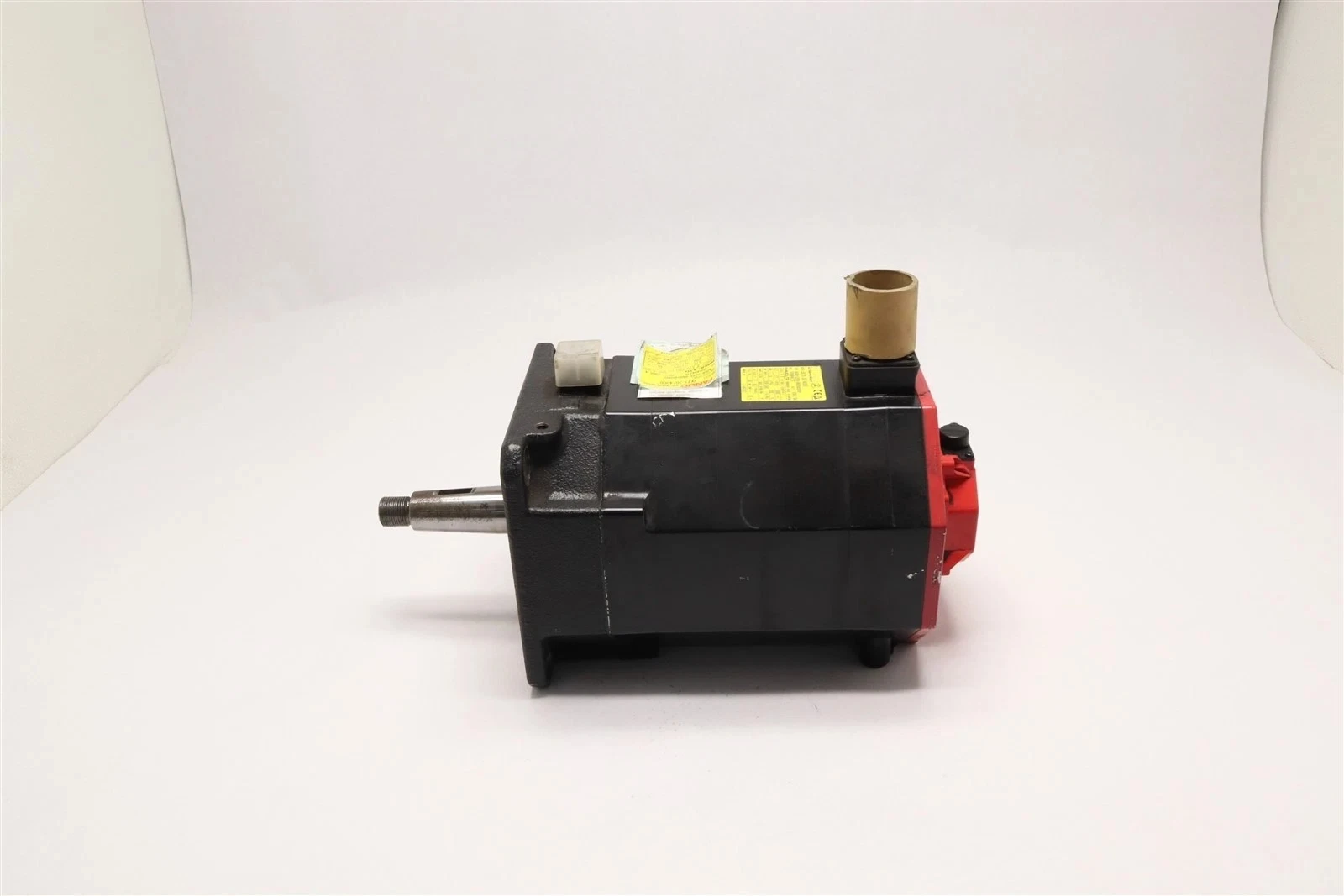 

Б/у A06B-0268-B605 для серводвигателя переменного тока FANUC A06B-0268-B605