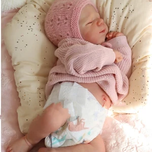 8 en çok satan, babe reborn, düz bir 4 numaraya sahip