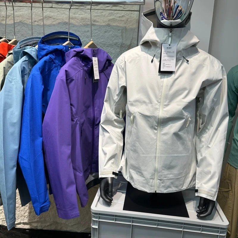 

Unisex Outdoor Windproof Waterproof Hard Jacket Zipper Underarm Full Body Coat Men Women Standard Fit Long Sleeve Hooded