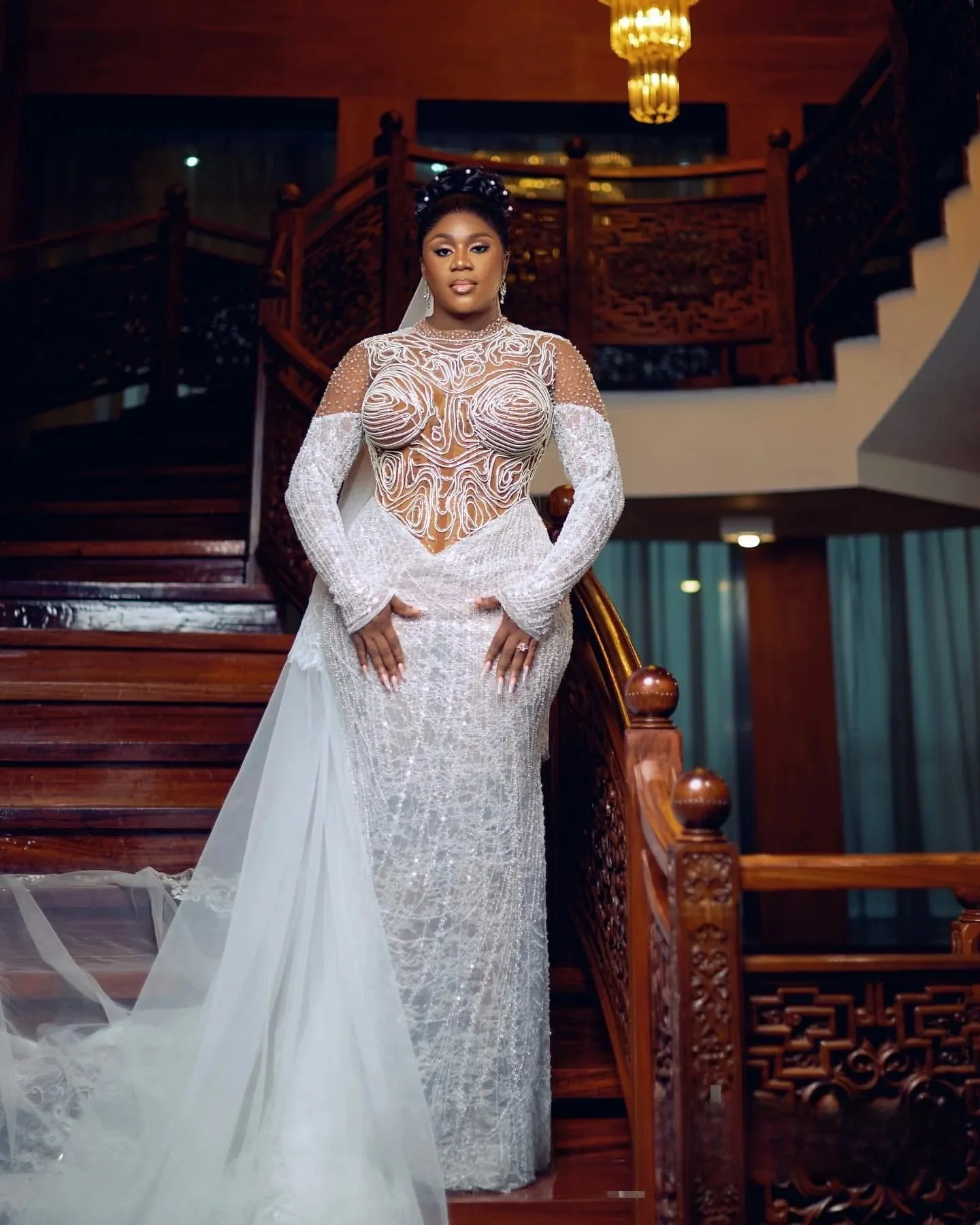 ที่กําหนดเองคํา PLUS ขนาดงาช้างชุดแต่งงานเงือกลูกปัดลูกไม้ภาพลวงตา VINTAGE ชุดเจ้าสาวชุด