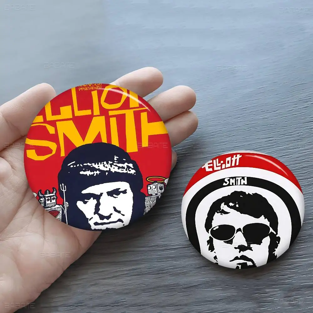 Singer Elliott Smith Creative Pins Funny Faces Round Snap-in Brooch Badge Backpack Hat Accessories Jewelry Gifts
