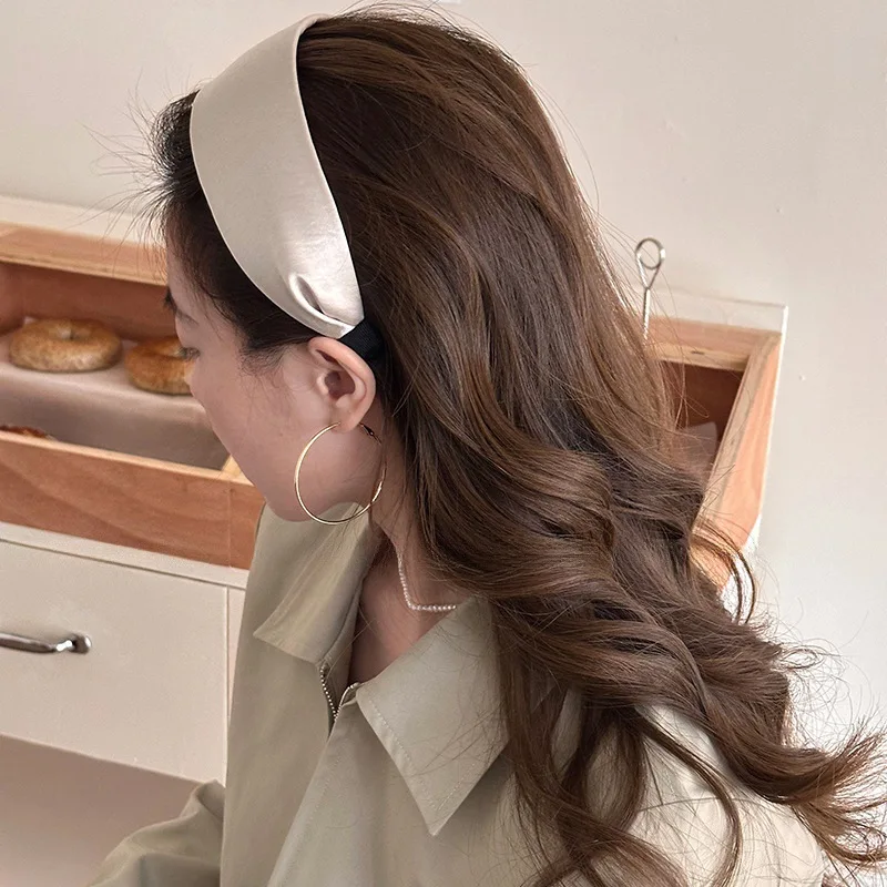 عصابات رأس واسعة من الساتان الرجعية للنساء، ربطة شعر أنيقة ومزاجية، إكسسوارات شعر عصرية للفتيات