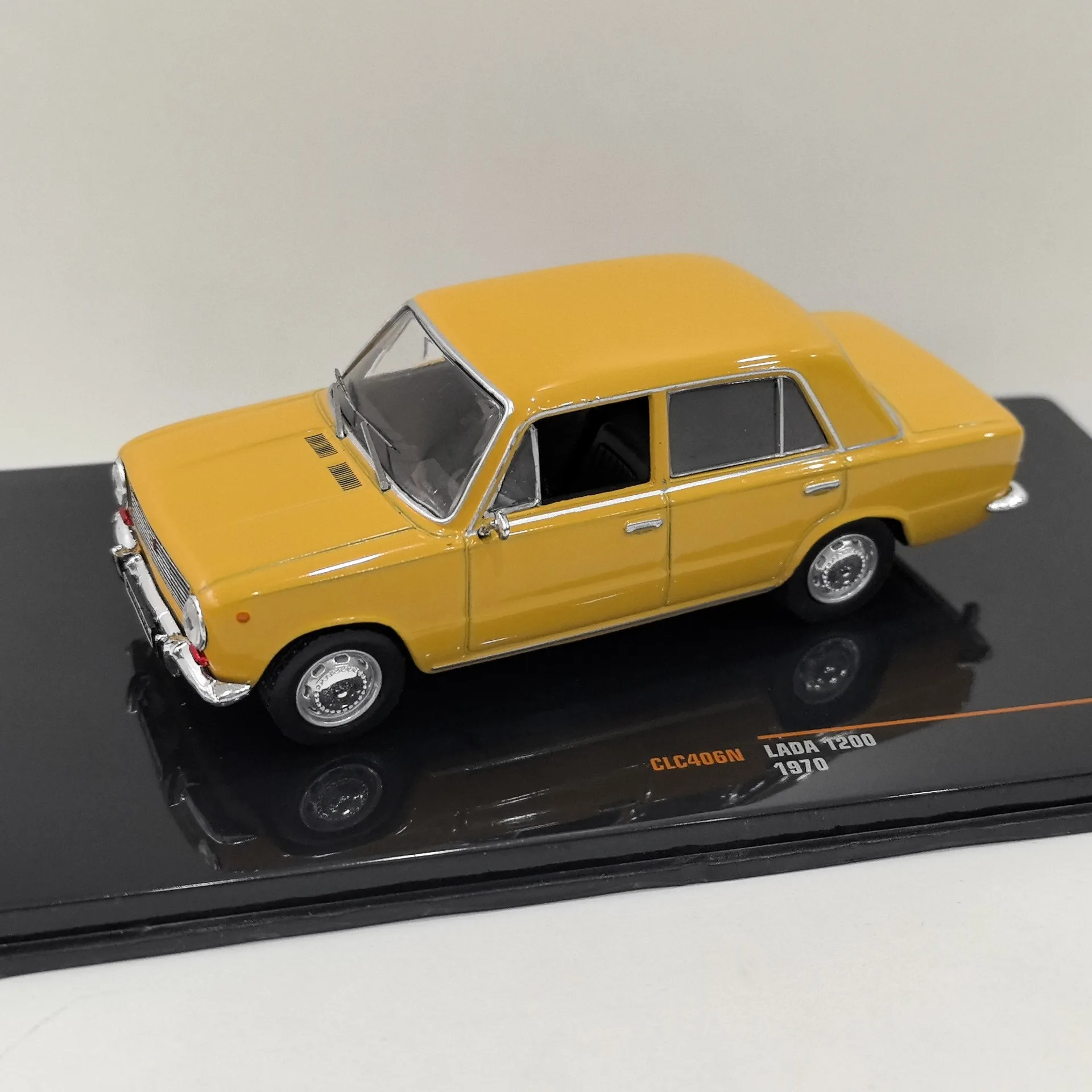 Diecast IXO Schaal 1:43 LADA 1200 1970 Lada Legering Model Auto Collectible Toy Gift Souvenir Display Ornament