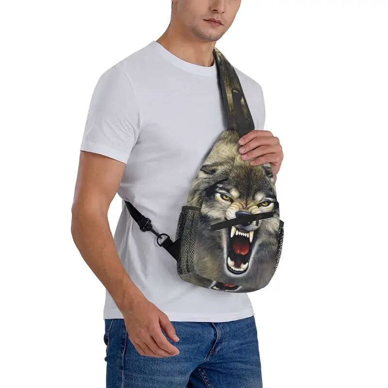 Mochila de hombro personalizada Cool Spirit Animal Wolf Sling Bag para viajes, senderismo, pecho cruzado, mochila de día para hombres