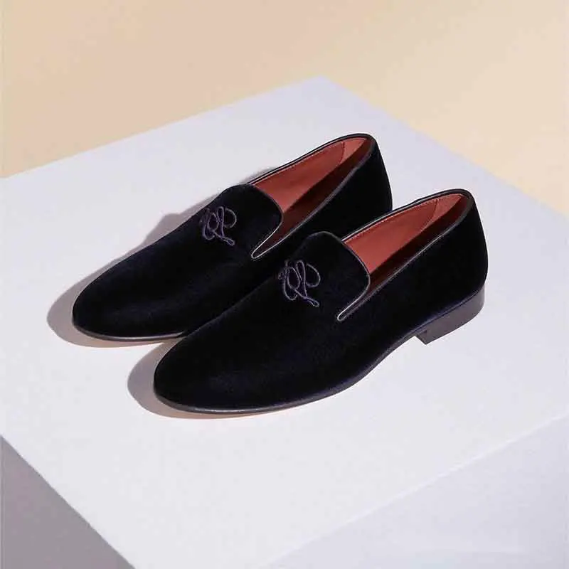 Men Velvet Flats Embroidered Plain Casual Shoe Office Business Loafers Comfortable Breathable Soft Sole Shoes Plus Size 40-46