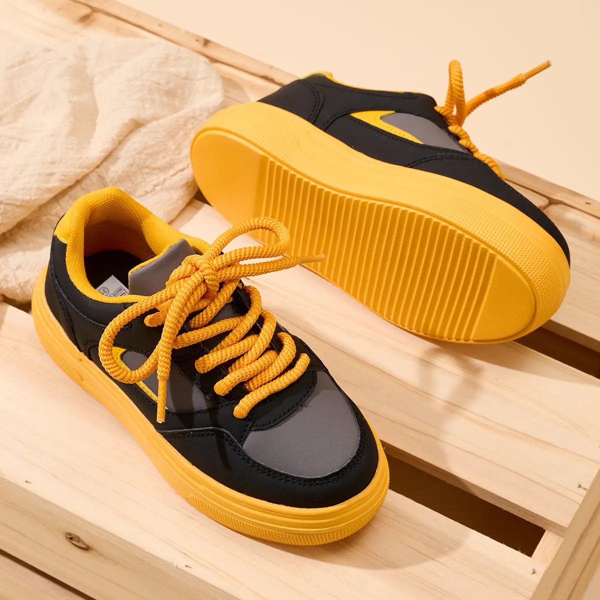 New Fashion Green Children's Skateboard Shoes Size 30-39 Comfort Flat Outdoor Sneakers Kids Non-slip Casual Sports Shoes Child
