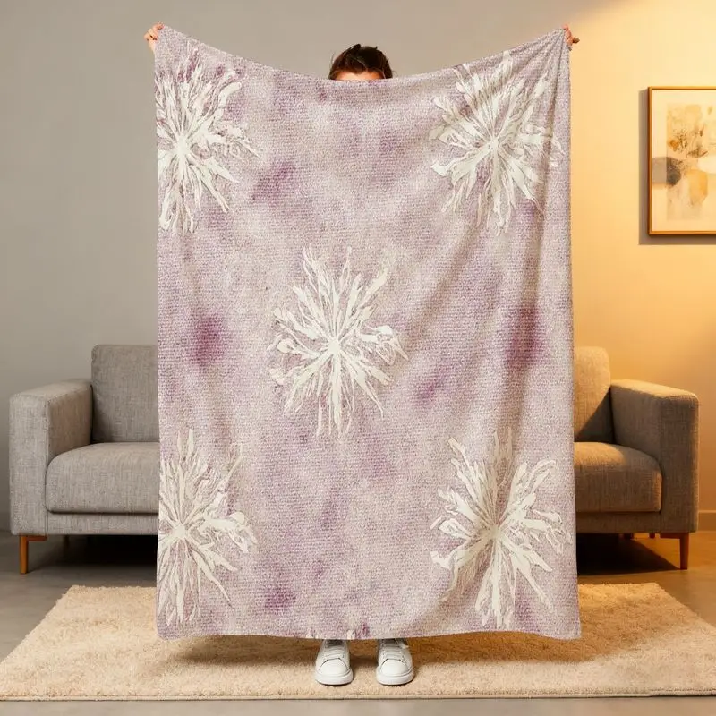 1pc Lavender Floral Fleece Blanket - White Flower Pattern, All-Season Valentine’s/Mother’s Day Gift