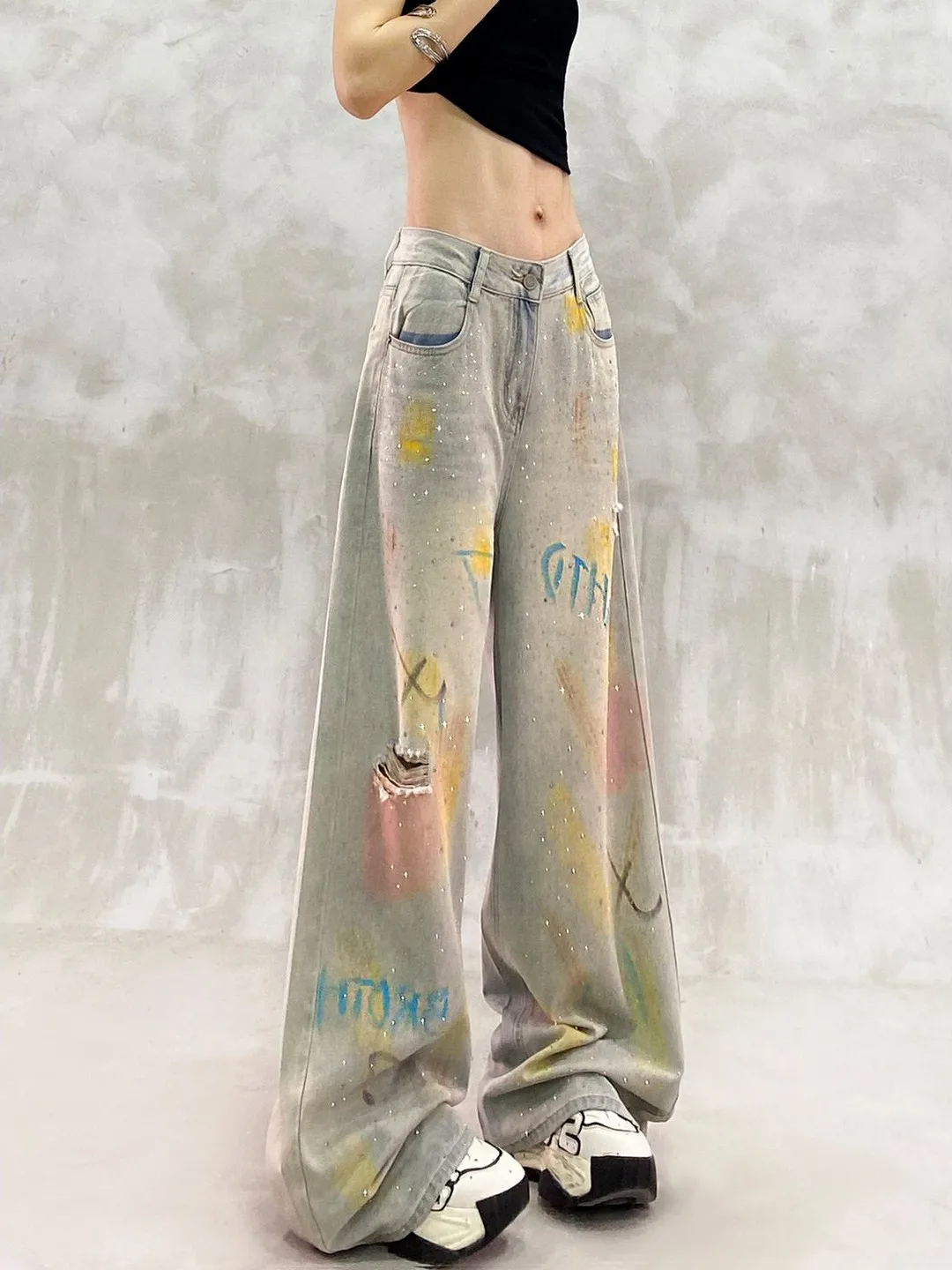 

Retro Graffiti Diamond Embellished Casual Hole Denim Jeans High Waist Straight Leg Wide Leg Pants Summer New Arrival
