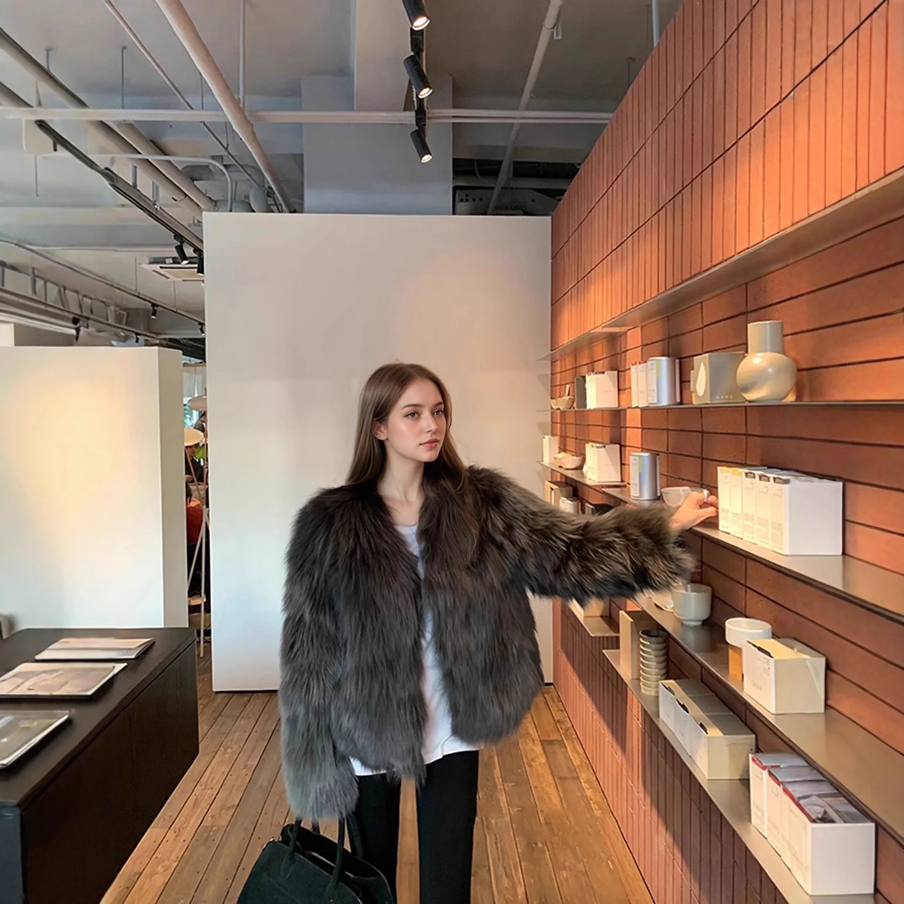 فو الفراء معاطف النساء سترات من الفرو قصيرة الخامس الرقبة طويلة الأكمام المفتوحة غرزة سميكة الدافئة الفراء فضفاضة مكتب سيدة عادية 2025 الخريف الشتاء #3