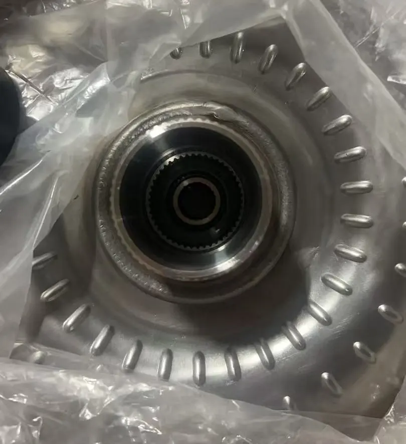 

OEM Torque Converter 4168034113 4168034057 4168034079 4168034082 4168030057 for Transmission 4wg200 4wg210