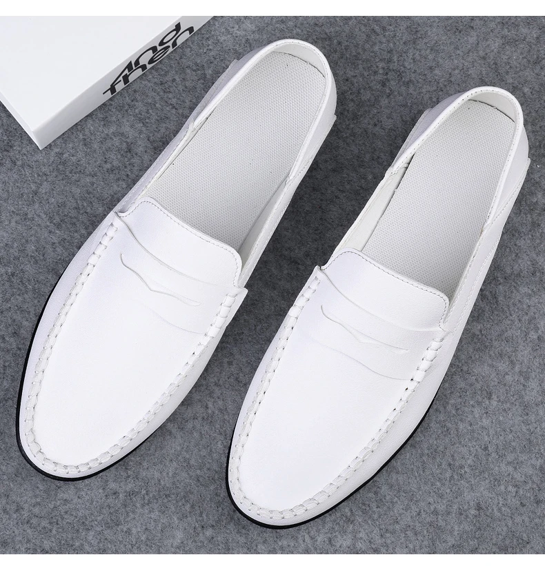 Herren-Slipper in Übergrößen, lässige Alltagsschuhe, neue Modelle für alle Jahreszeiten, weiche Sohle, Outdoor-Fahrerschuhe, weiße Schuhe, modische Schuhe für junge Leute, trendige Schuhe. – Detail 9