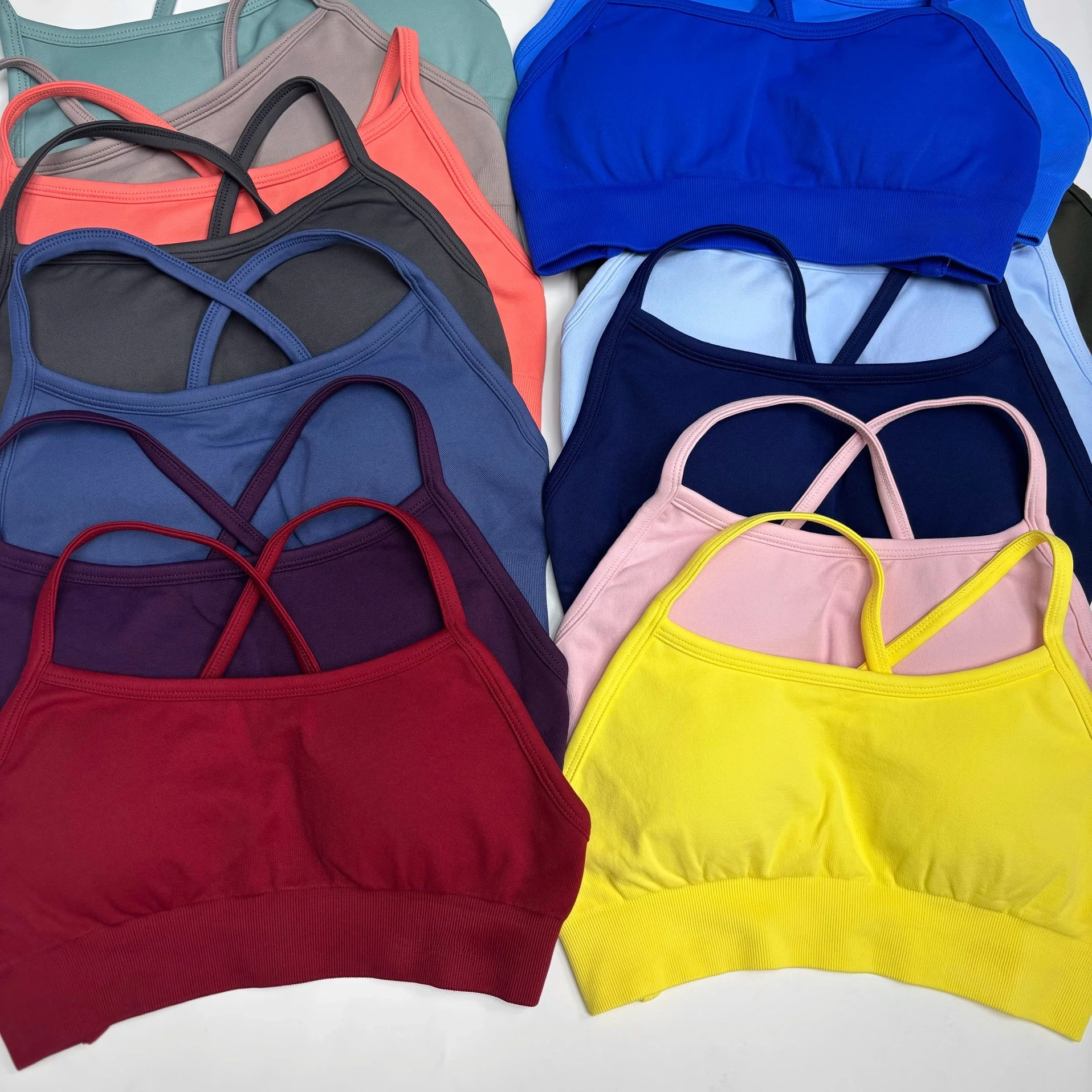 

VEQKING seamless women yoga bras cross back sports crop tops with detachable pads quick dry impact gym bras workout running top
