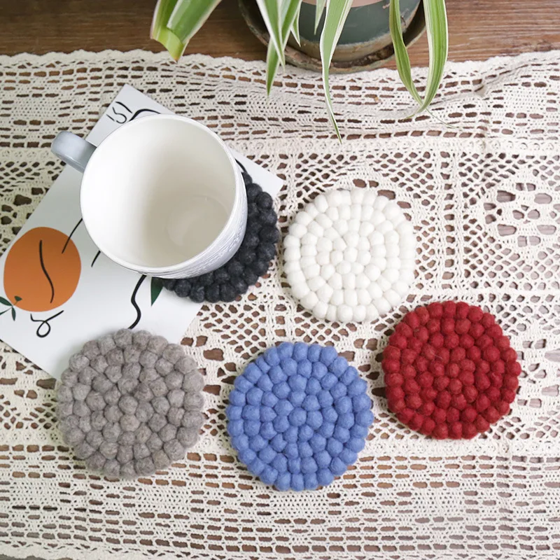 Handmade Coaster Knitted Wool Balls Cup Mat Heat Insulation Anti Slip Drink Hot Pad Absorbent Pads Table Protector Kitchen Dish