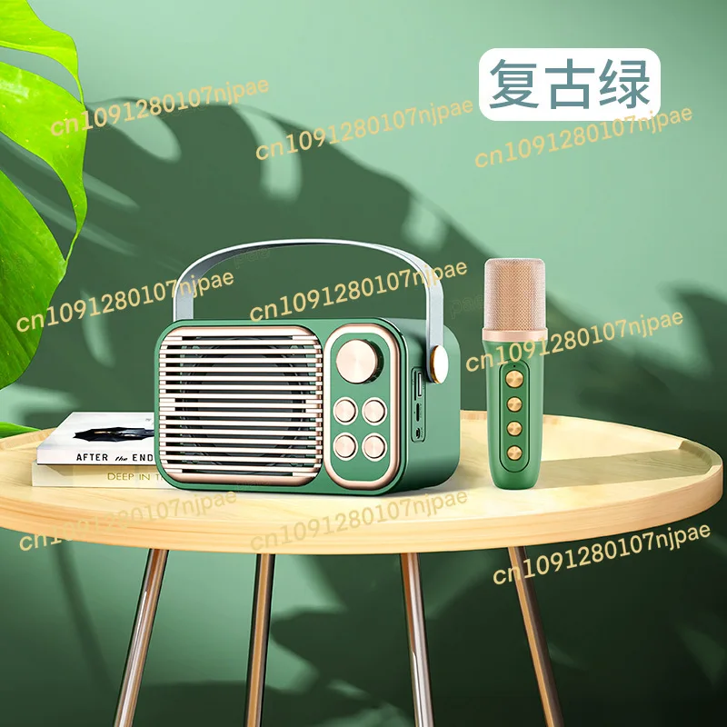 

Wireless Bluetooth microphone speaker, retro style portable portable mini outdoor home karaoke mini speaker