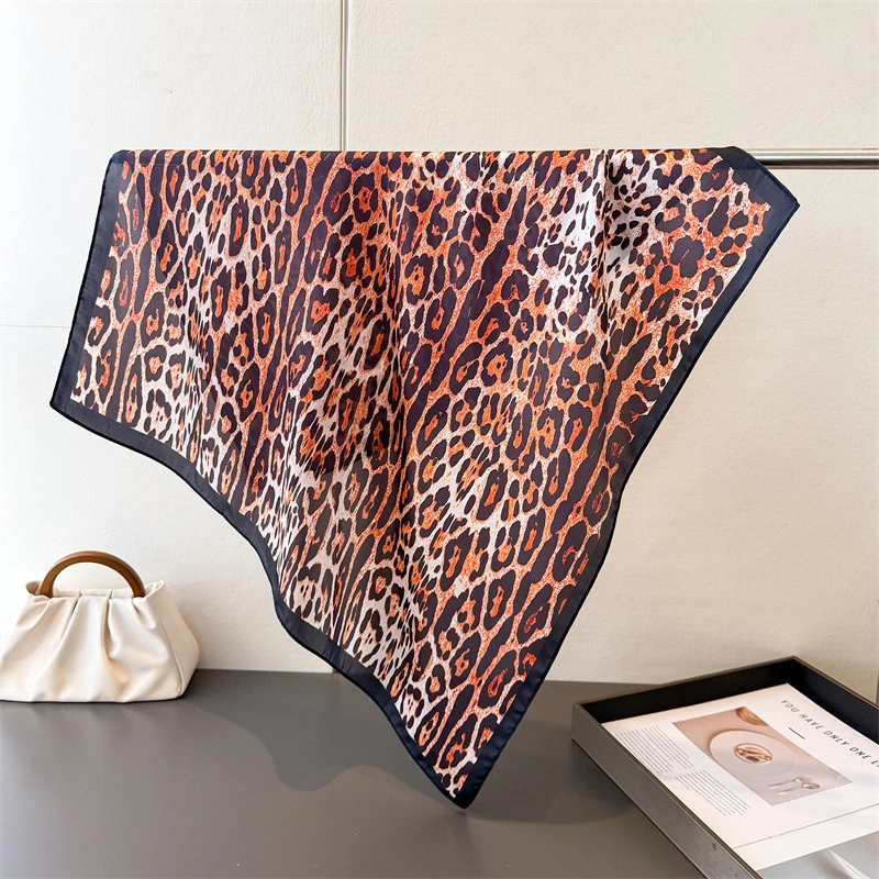 

Шелковый узкий шарф-лента класса люкс 2026 для женщин: весенний, с леопардовым принтом, для волос, ручки сумок, женский платок