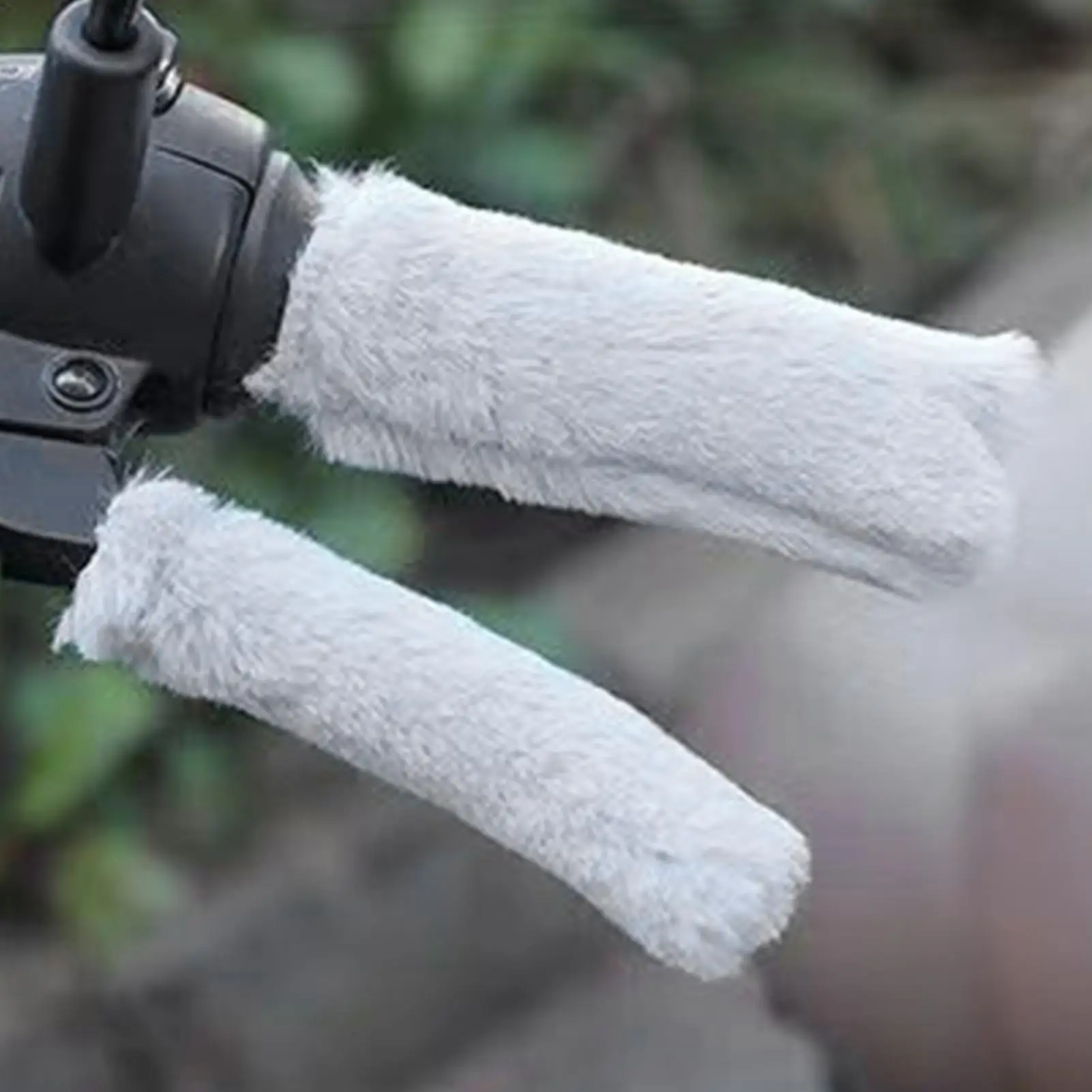 

Motorcycle Hand Grips Soft Plush Motorcycle Handlebar Grip Thermal Muffs tricycle handlebar brake grips for winter protection