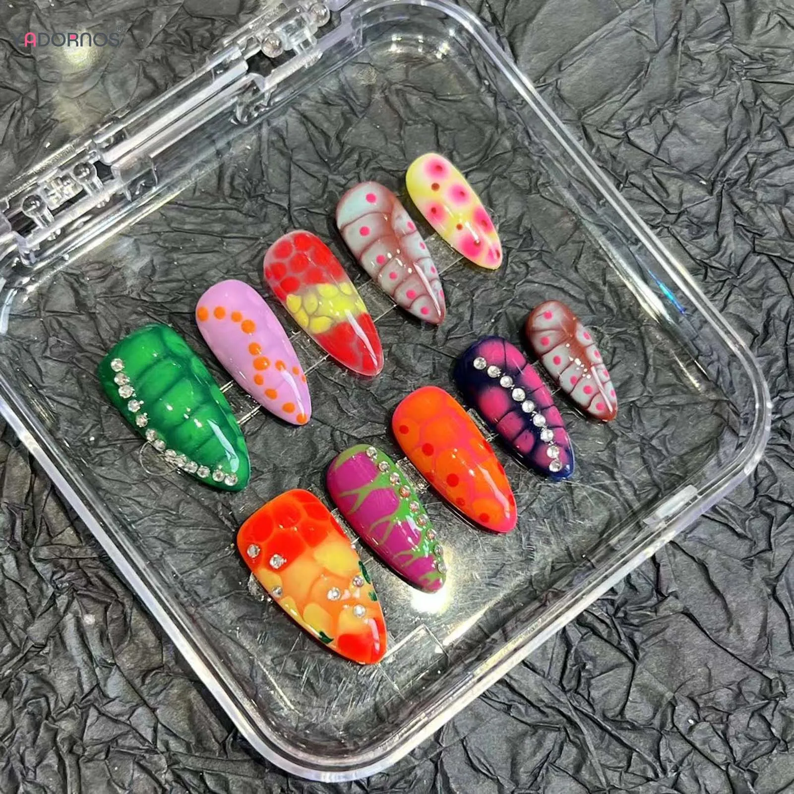 10Pcs Handmade Press On Nails Color Contrast Snake Print Fake Nail Patches Almond False Nail Tips With Flash Diamond Decors