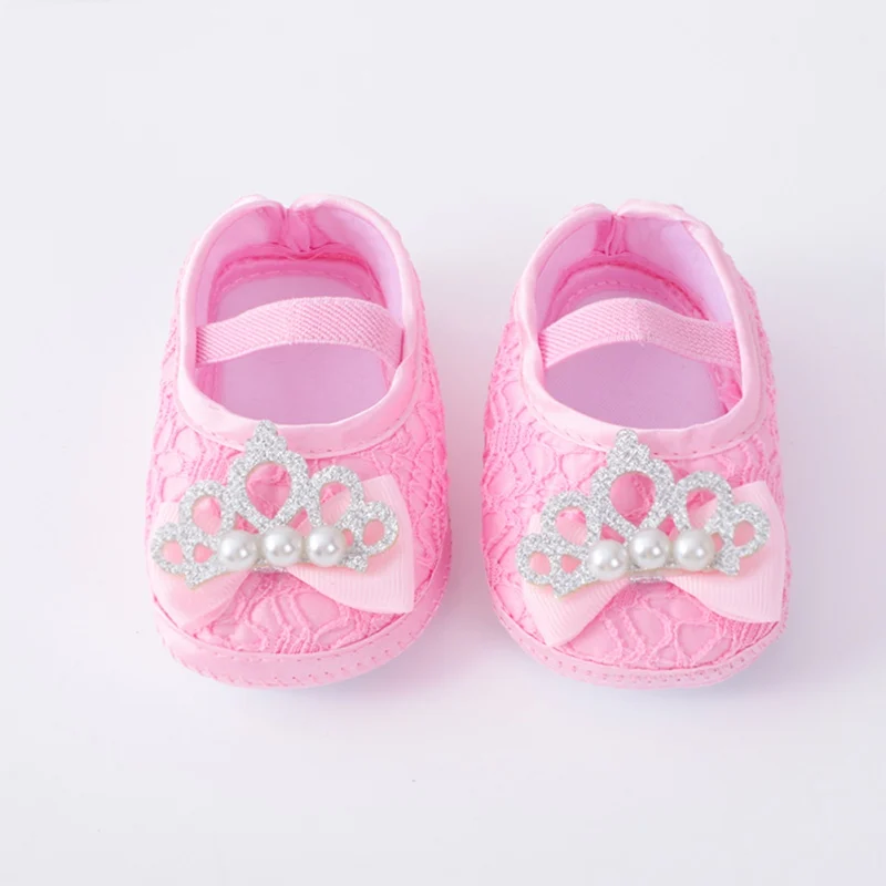 

Sweet Crown Princess Autumn Baby First Walkers Shoes Comfortable Infant Girls Crib Shoes for Your Little Princess 0-12 months