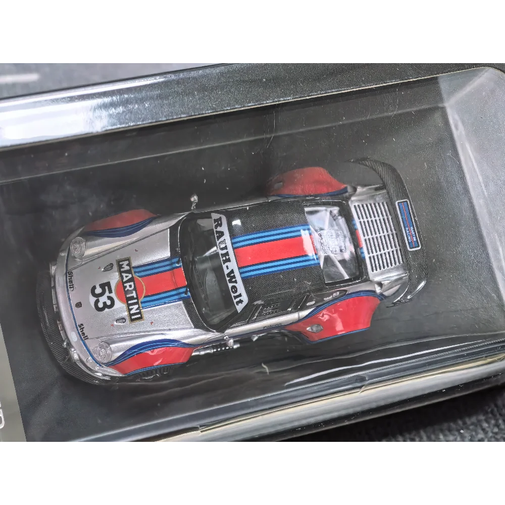 1:64 mēroga Martini RWB 964 sakausējuma modelis - usage example