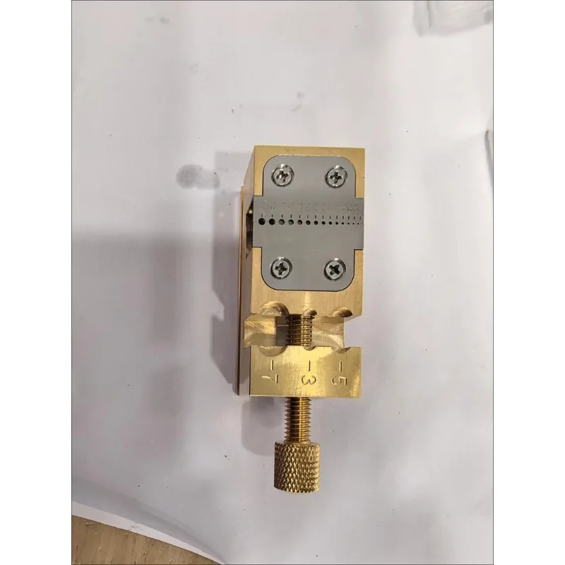 

Watch repair tool, pure copper pliers to hold the head, suitable for watch handle head repair, pointer needle clamping