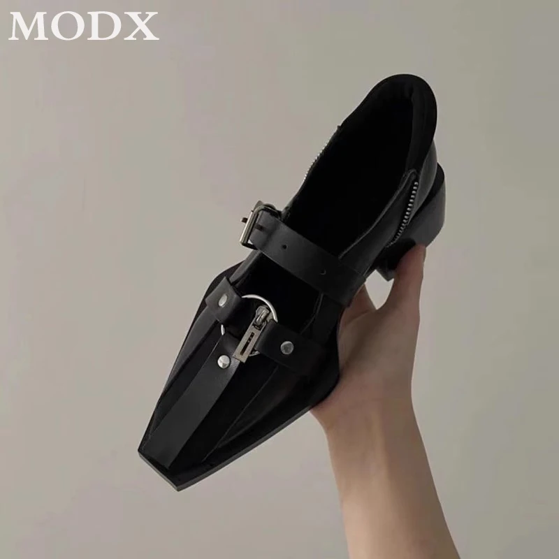 

Dark Style Designer Square Head Thick Bottom Small Leather Shoes Women 2023 Summer New Metal Hollow Lace-up Buckle Loafers Punk