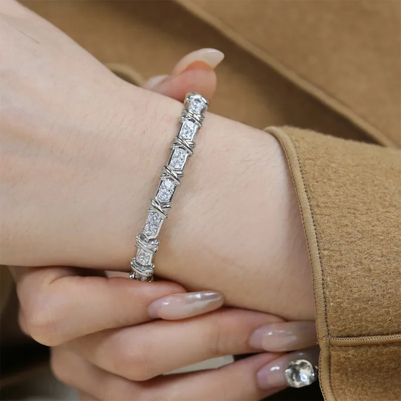 2024 New S925 Silver Plated Platinum XO Diamond Bracelet with European and American Retro Fashion