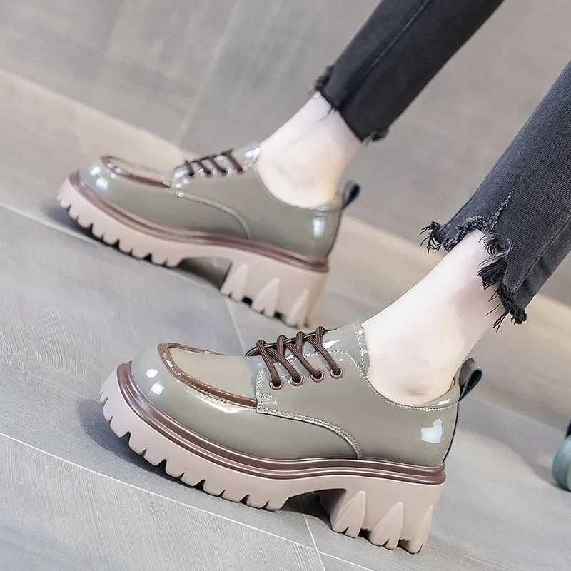 Thick soled small leather shoes for women autumn British style round head color matching fashion thick heels increase loafers