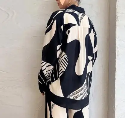 

Autumn New Women's Fashion Graffiti Casual Temperament Printed Collar Loose Shirt Top and High Waisted Straight Leg Pants Set