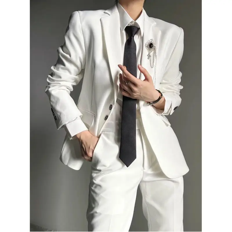 2026 new spring White Advanced Shoulder Men's Suit Set Loose Neutral Style Handsome Minimalist Jacket Coat