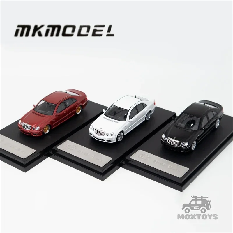 MK MODEL 1:64 E63 W211 Classic Diecast Model Car