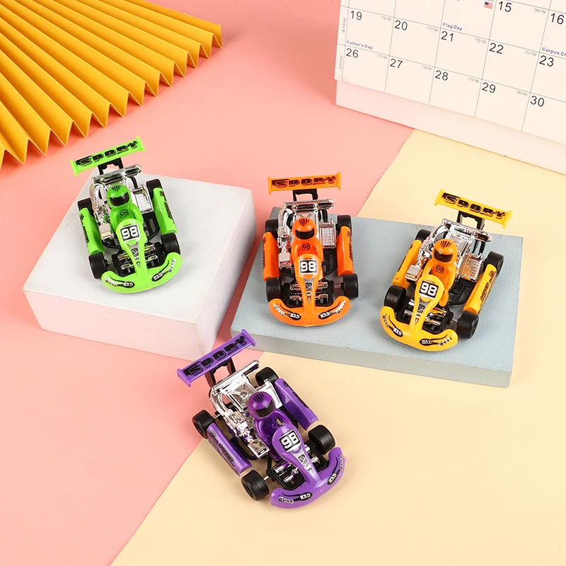 I bambini tirano indietro Power Racing Plastic Car Power Kart Puzzle per bambini veicoli giocattolo Formula per auto inerzia Go-kart colore casuale