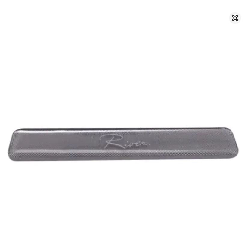River G1 reeds trim suits