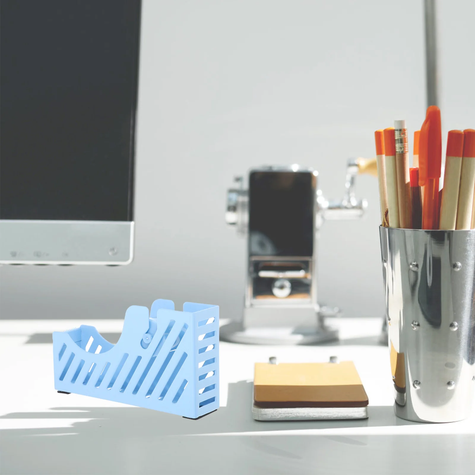 Dispenser per nastro in ferro resistente Sigillatura da tavolo Pratico accessorio da scrivania per ufficio Strumento di imballaggio trasparente portatile Design minimalista