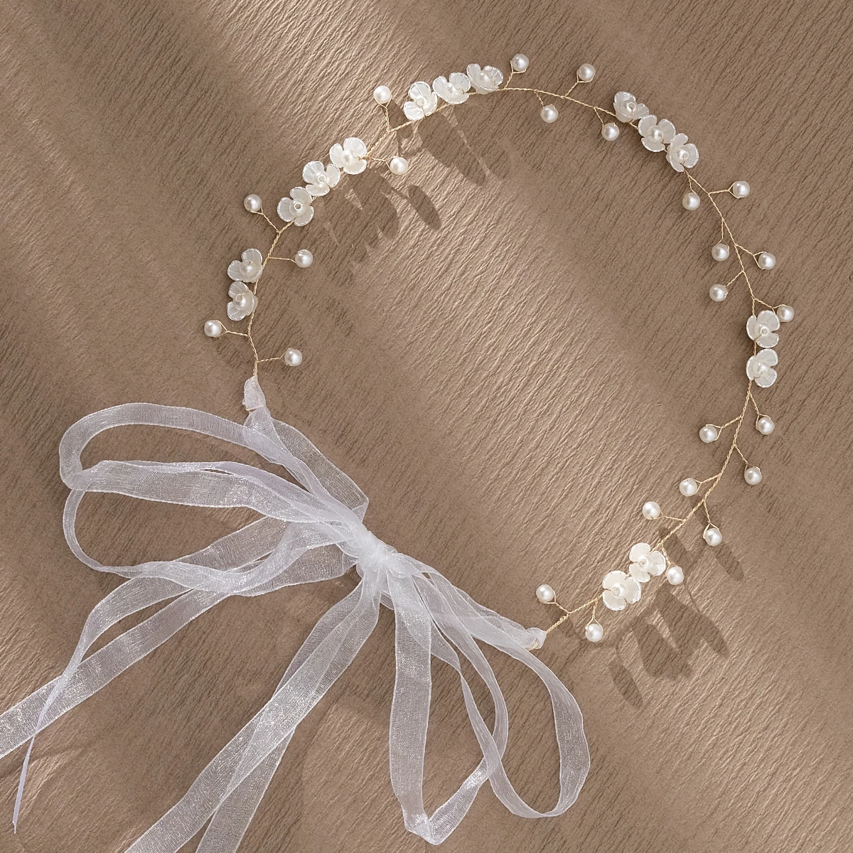 Gold Pearl Flower Hairband  Fashion White Acrylic Handmade Beaded Headband Princess Prom Party headdress Costume Accessories