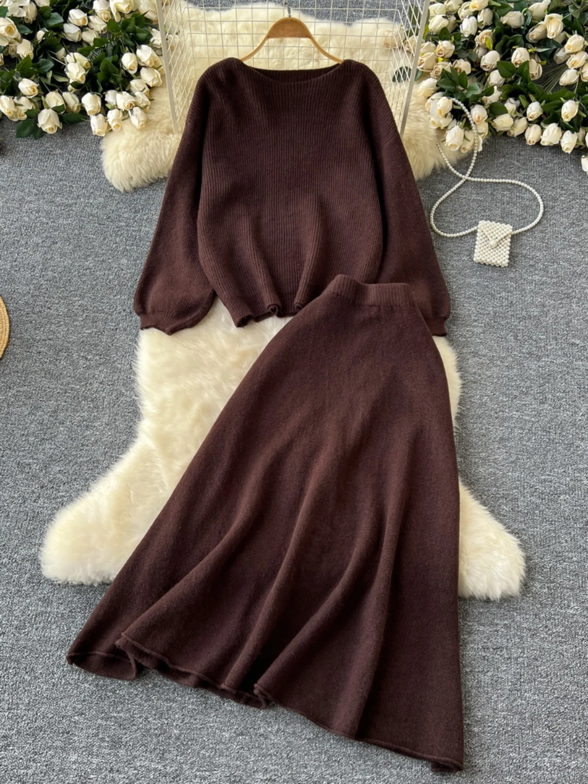 Conjunto de Suéter de Malha de Manga Longa Estilo Casual para Mulheres com Saia  de Cintura Alta Moda de Inverno Ajuste S...