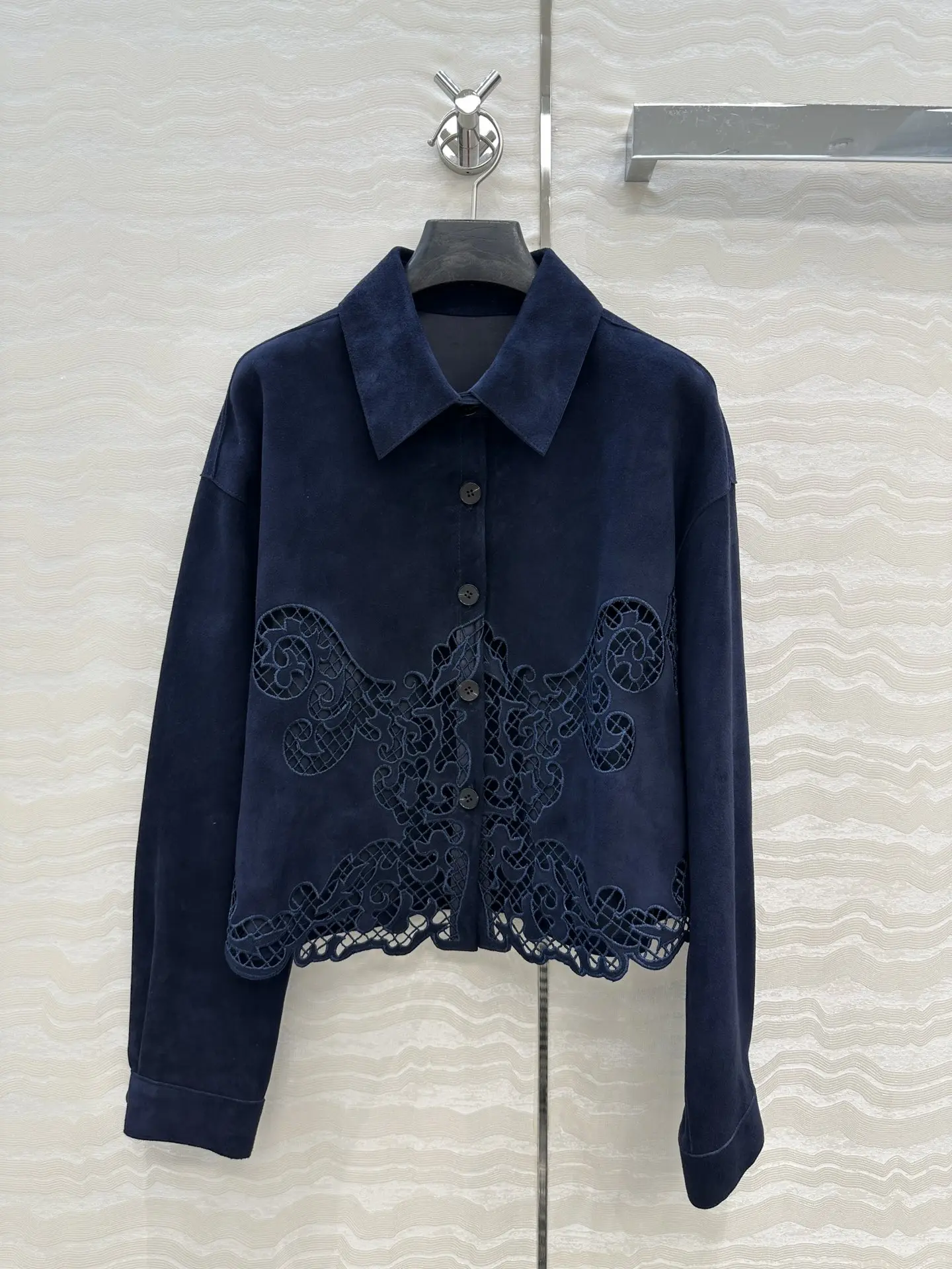 المرأة الدانتيل والتطريز الجلد المدبوغ سترة من جلد الغنم بدوره إلى أسفل طوق كم طويل واحدة الصدر معطف السيدات خمر #4