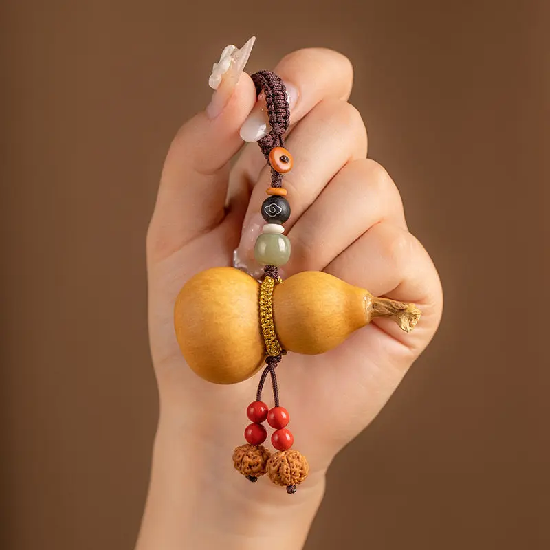 

Natural Gourd Car Keychain Pendant Exquisite Peace Hanging Ornament Bag Charm for Men and Women Gifts