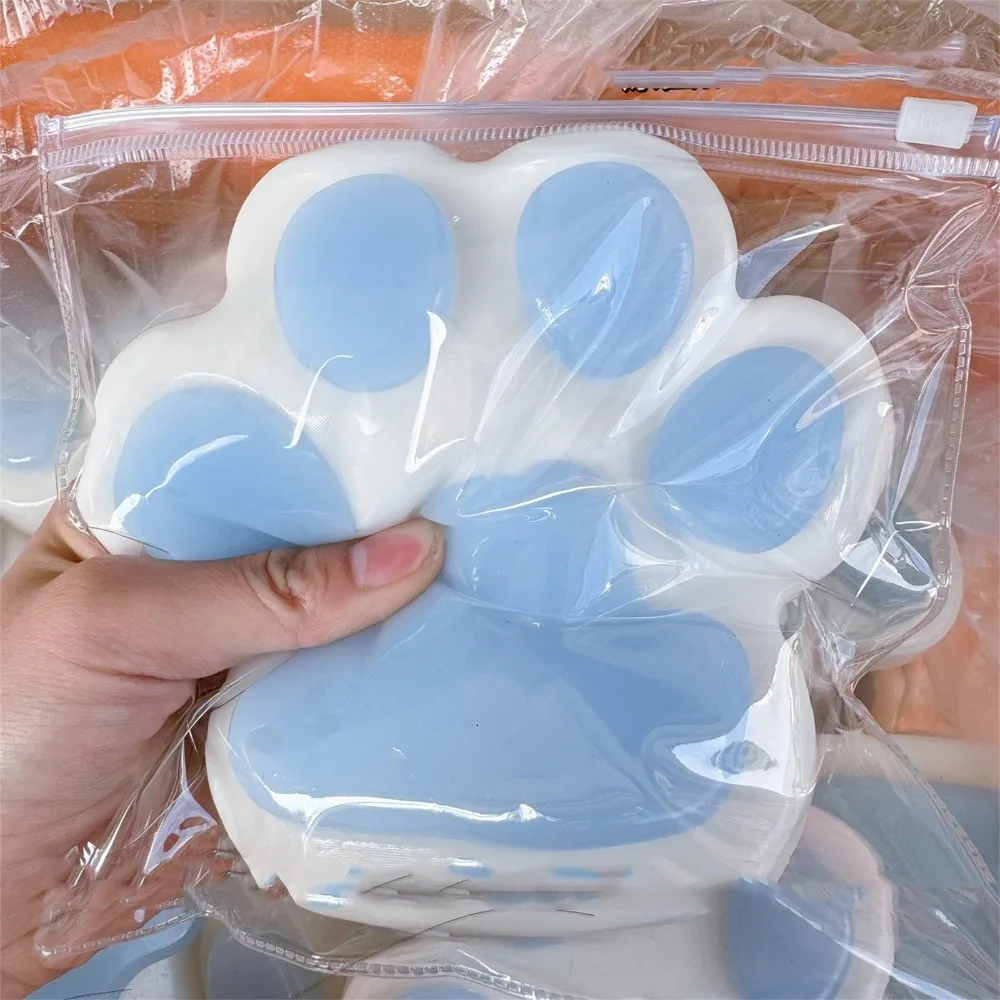 Giocattoli di zampa di gatto da spremere extra large fatti a mano Giocattoli di decompressione della zampa di gatto agitati in PVC Abreact Giocattolo appiccicoso per pizzicare e decompressione