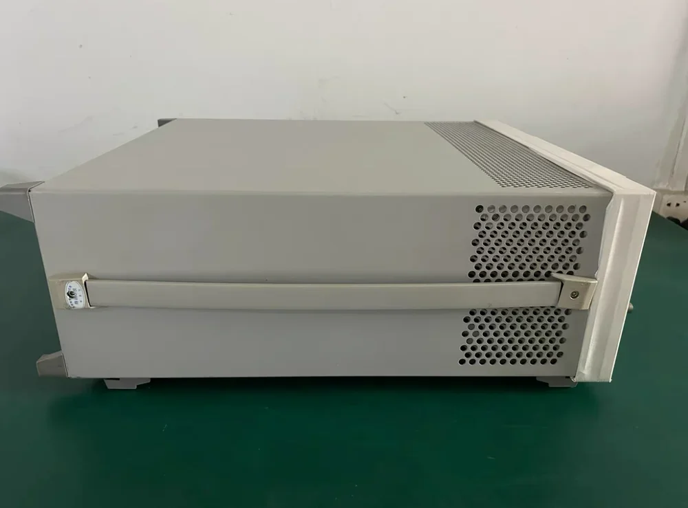 KEYSIGHT/HP/ Agilent E4440A PSA spectrumanalyzer 26,5GHz kalibratie MET OPT/