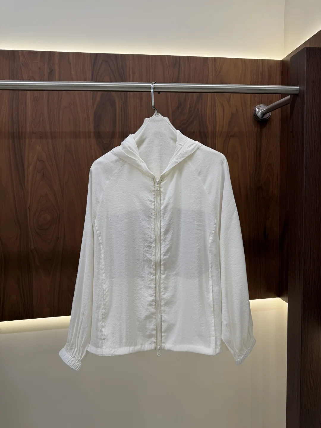 Women'S Spring/Summer 2026 Two-Piece Set: Loose, Casual Outfit Featuring A Sun-Protection Hooded Cardigan And Drawstring Shorts