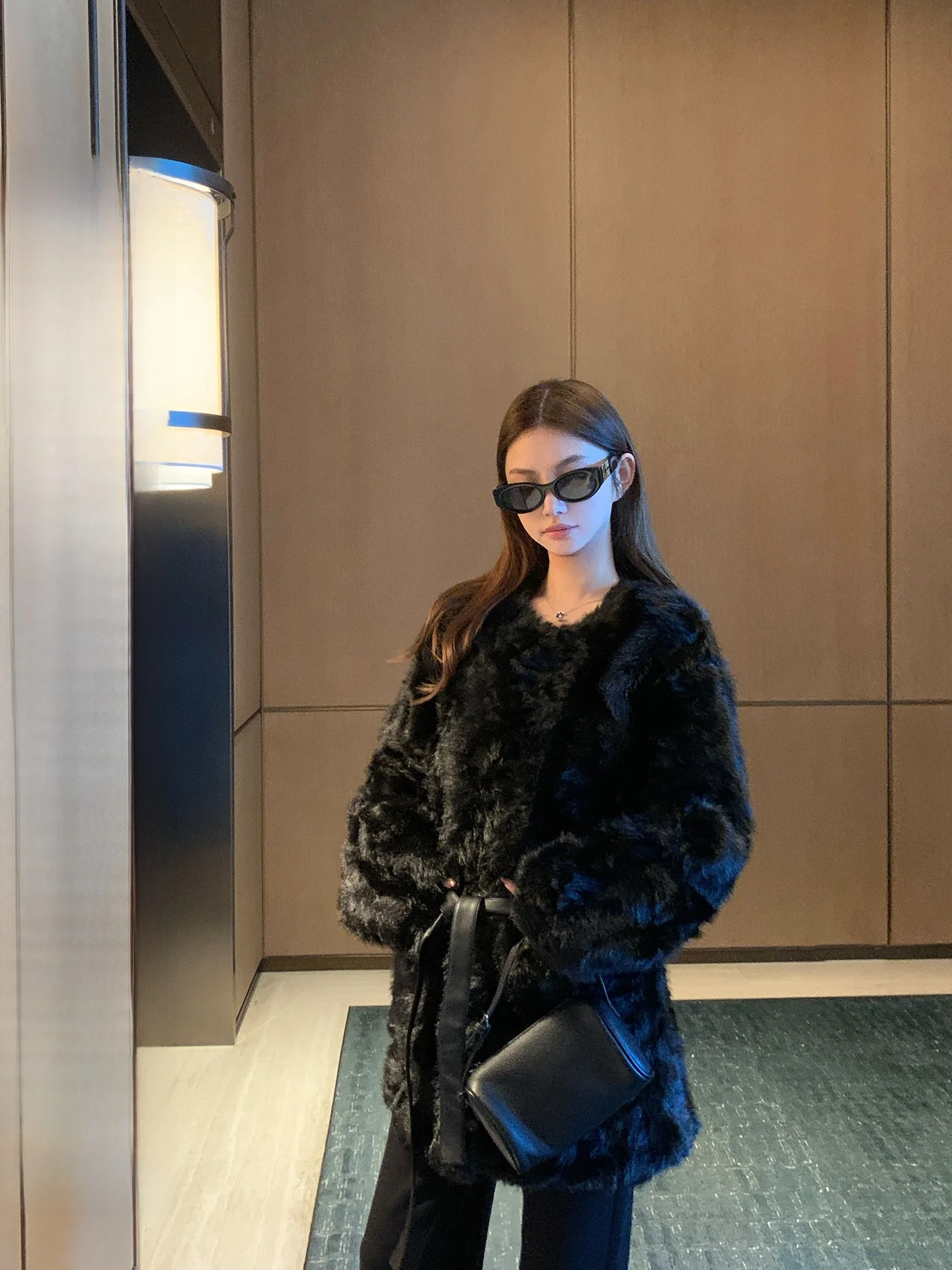 

Теплая женская шуба из искусственного меха, черная, средней длины, осенне-зимняя верхняя одежда, повседневная, с длинными рукавами, свободного кроя, молодежная мода