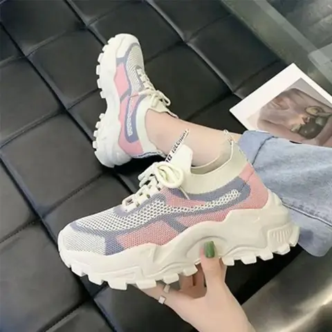 Tênis Feminino Leve 2025 para Corrida com Cadarço em Air Mesh, Sola Plana, Casual e Moderno para Atividades ao Ar Livre