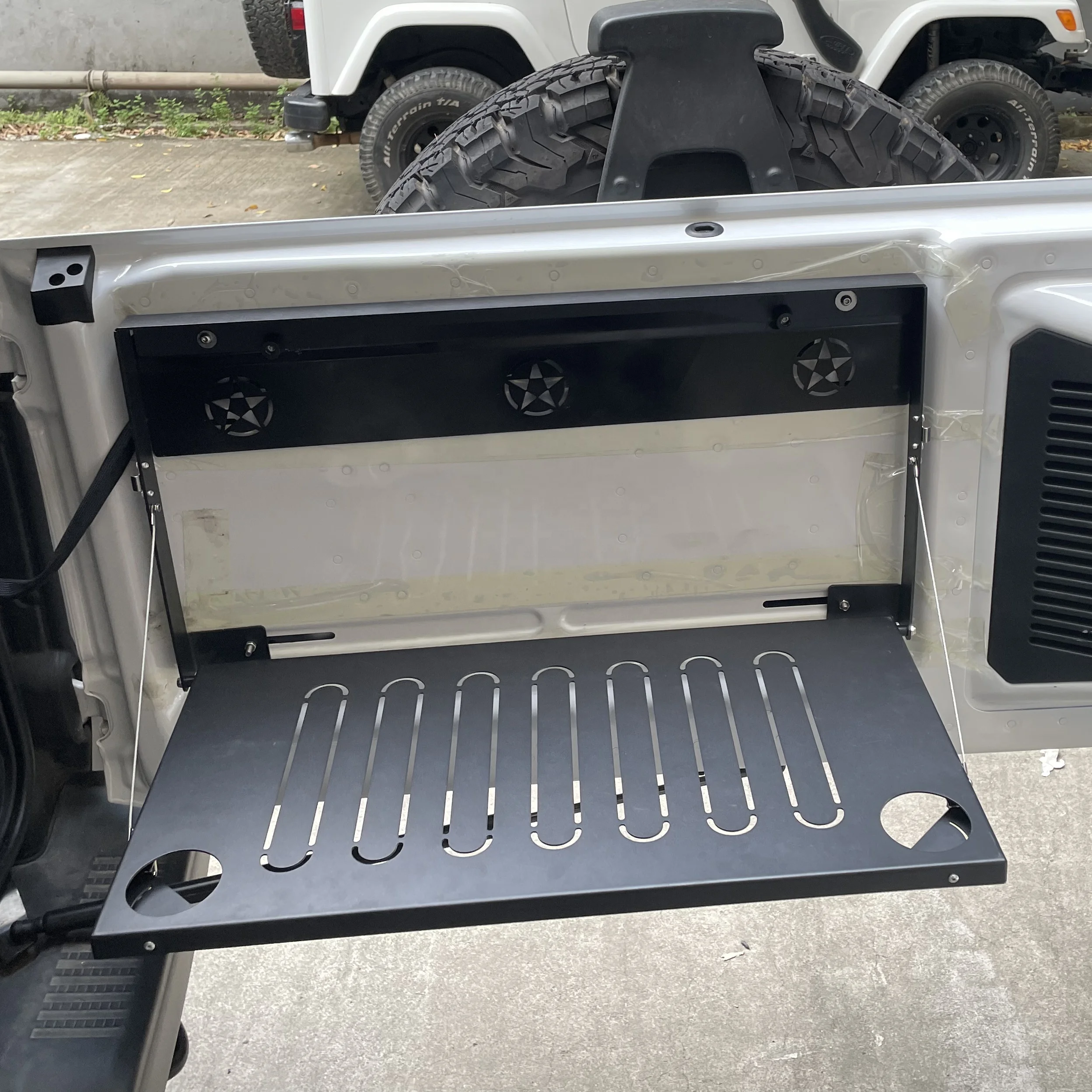 

Star Design Rear Door Work Space Tailgate Folding Table Molle System for Ford Bronco 2021+ 6th Gen