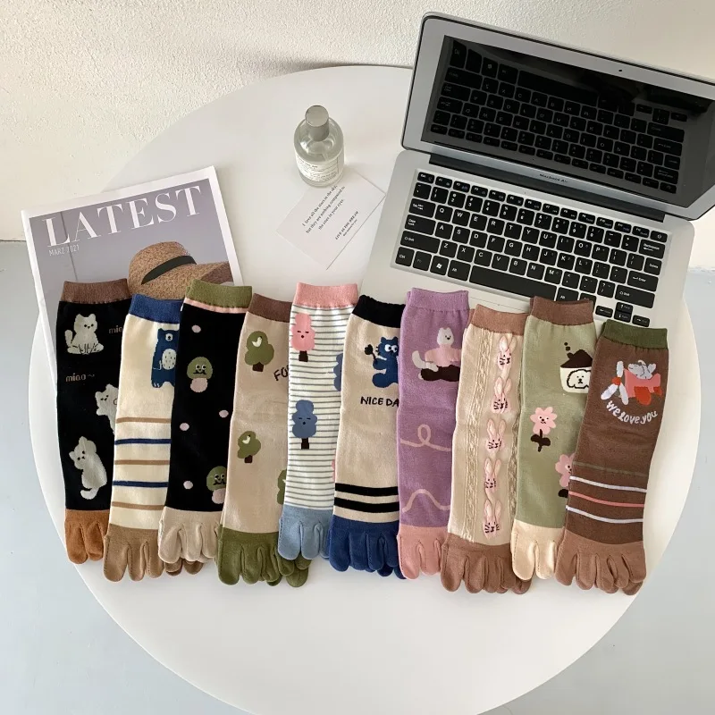 

Cartoon Art Tabi Socks For Women Japanese Harajuku Split Toe Socks High Quality Combed Cotton Thin Crew Cute Two Toe Socks