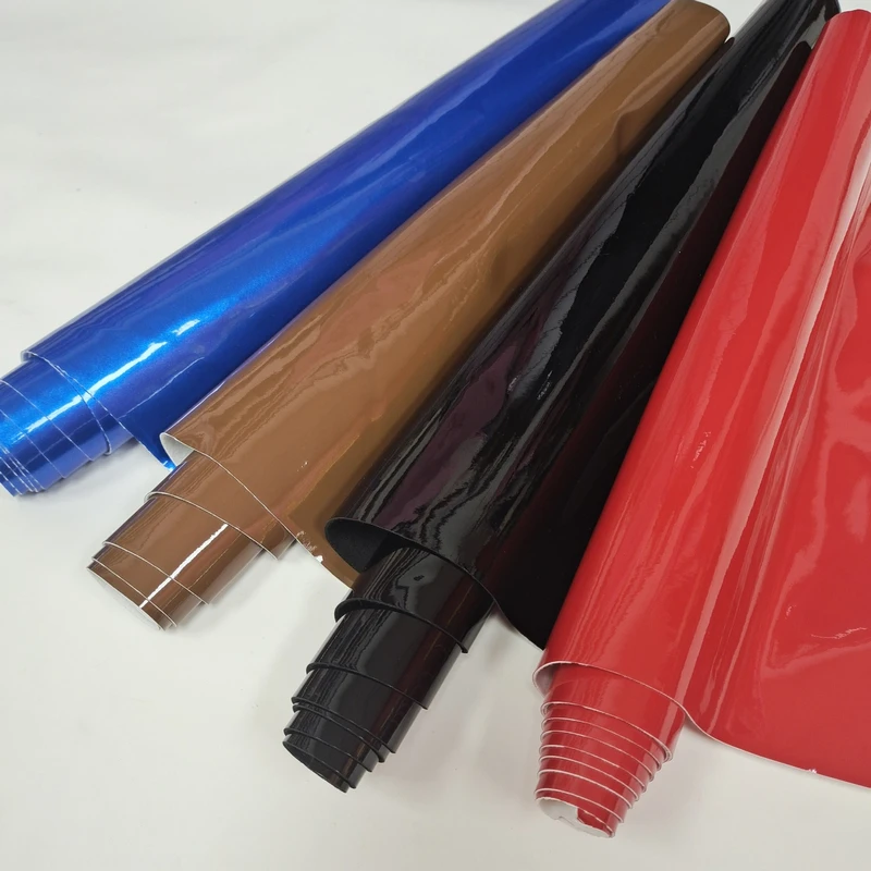 

Бескислотная синтетическая полиуретановая кожа с 4-сторонним растяжением, зеркальным эффектом, патентованная, устойчивая к сминанию и не запотевающая, для обуви, сапог, юбок и одежды