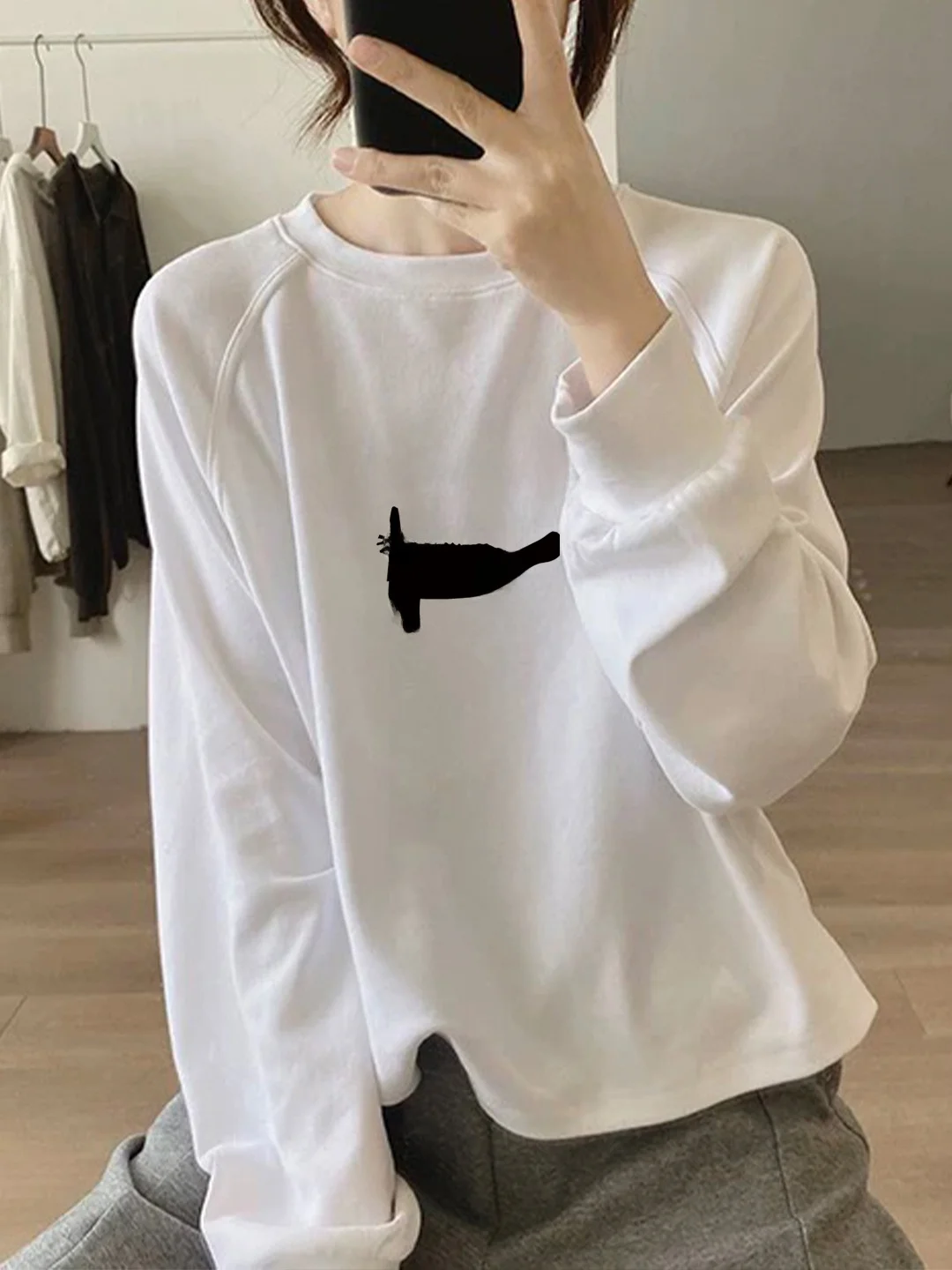 Camiseta Holgada Larga para Mujer, Diseño con Hombros Descubiertos, Estampado de Dibujos Animados, Capa Base, Estilo Casual y Holgado