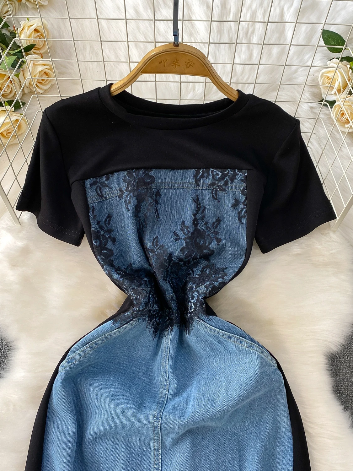 กระโปรงยีนส์ทรงเอวสูง ผ้าเดนิม แต่งผ้าลูกไม้ ทรงเข้ารูป ความยาวปานกลาง สไตล์เกาหลี เหมาะสำหรับใส่ไปทำงาน