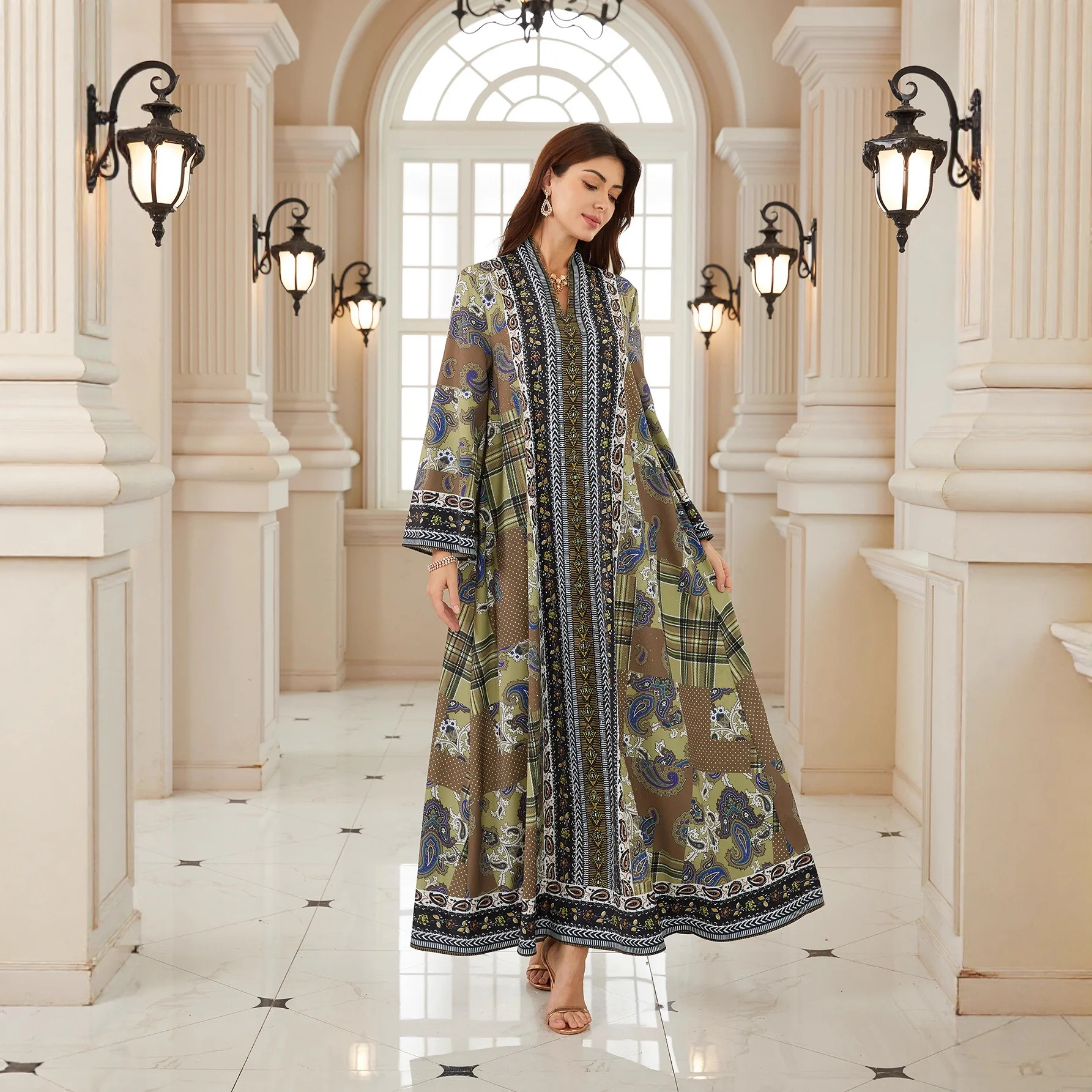 

Новая модель Bx19 2026: Элегантное мусульманское женское платье с длинным рукавом, принтом и стразами, Абайя, Рамадан, Дубай, Ислам, Люкс