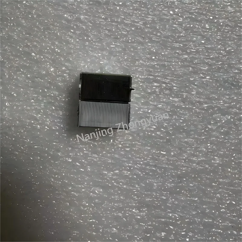 TDK /EPCOS B32563J1226J000 Film Capacitors 22UF 5% 100V FILM CAP MKT SILVER  	B3256* - MKT SilverCap